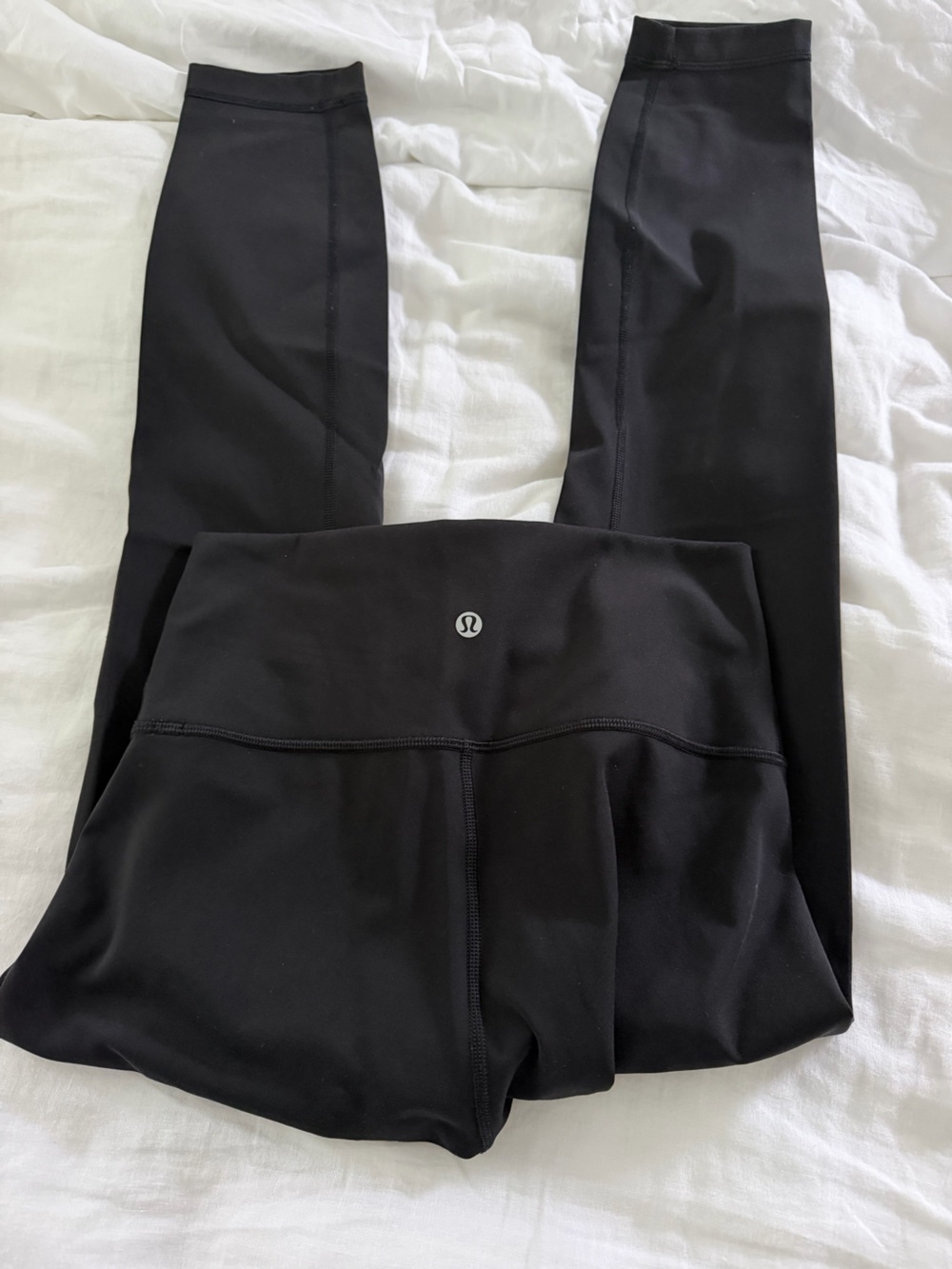 Lululemon align leggings size 6 black excellent condition no piling
